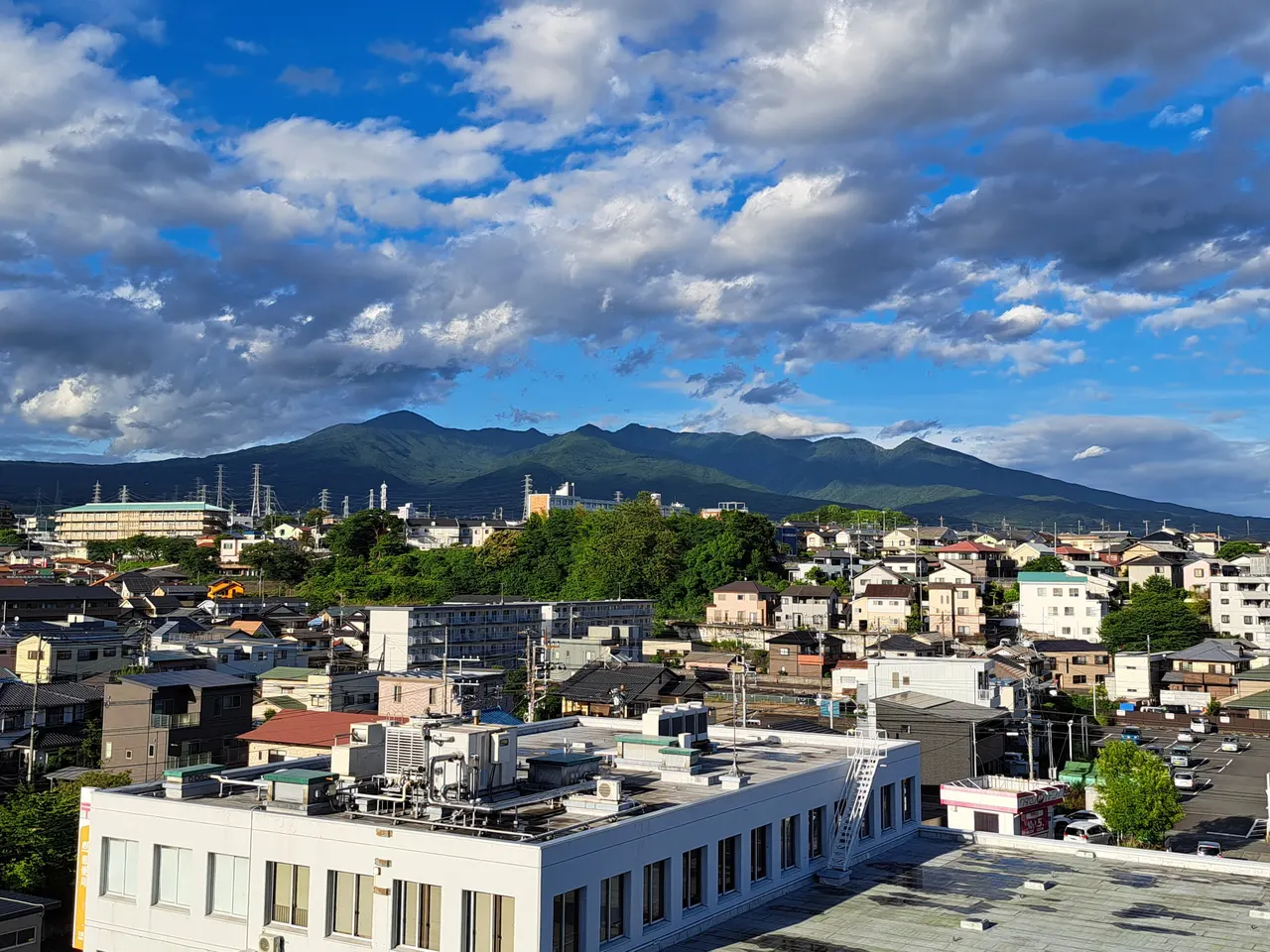 愛鷹山