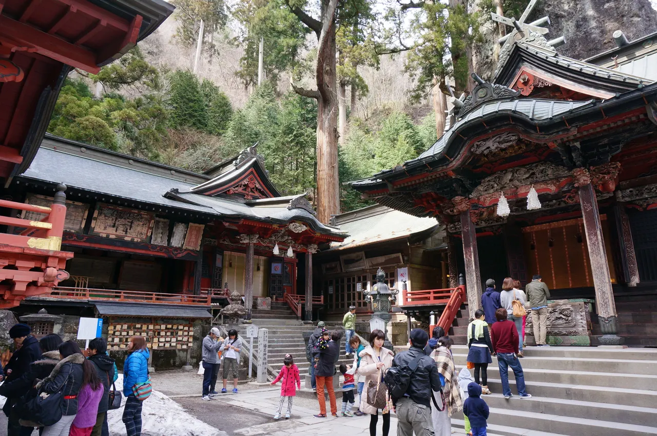 榛名神社