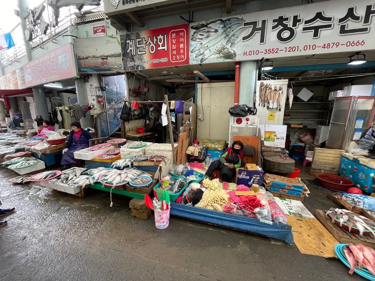 충무동 새벽시장(チュンムドン セビョクシジャン)