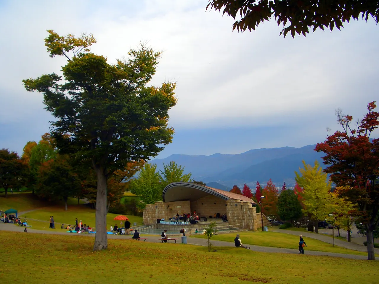 笛吹川フルーツ公園