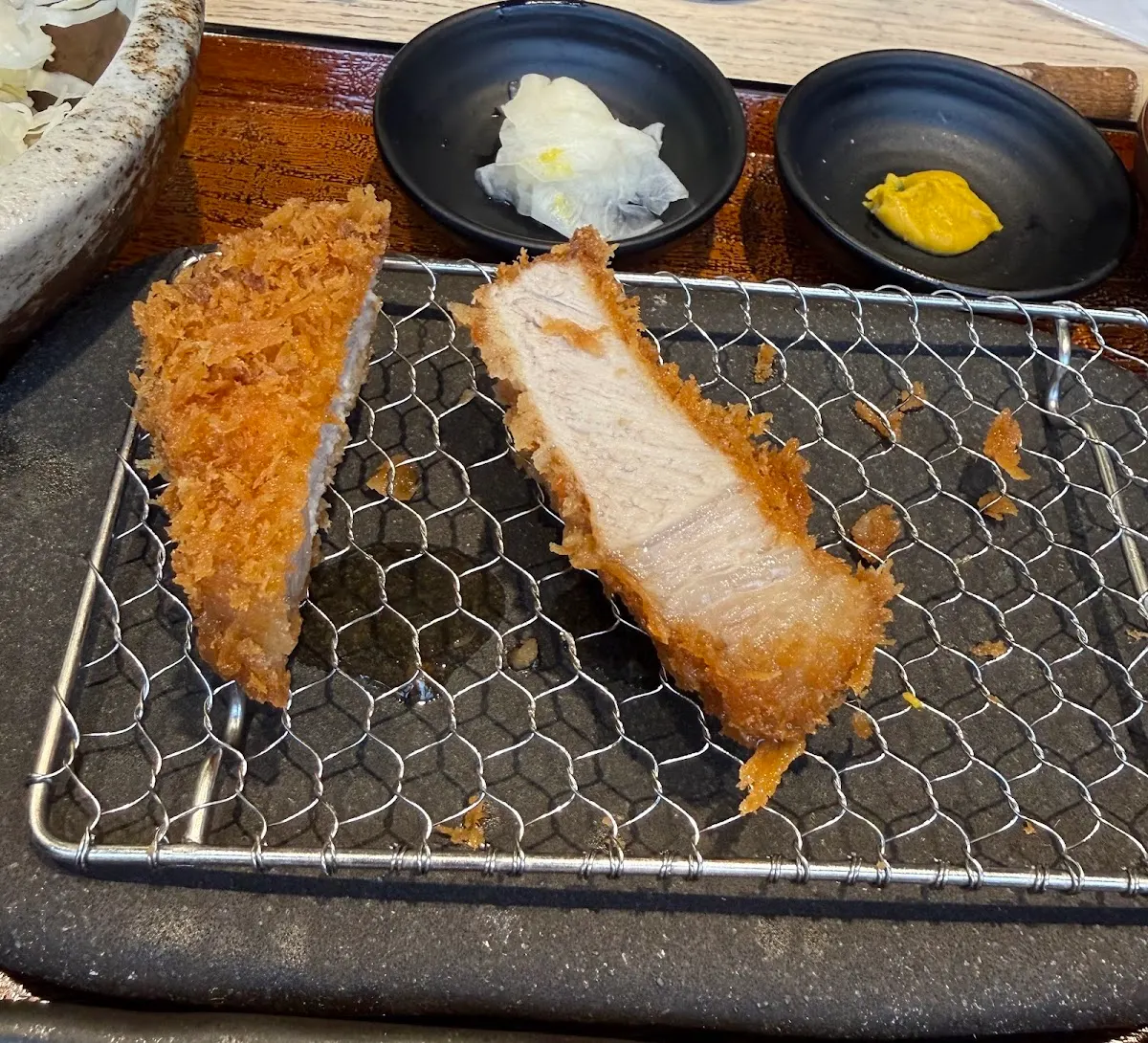 黒かつ亭 中央駅本店