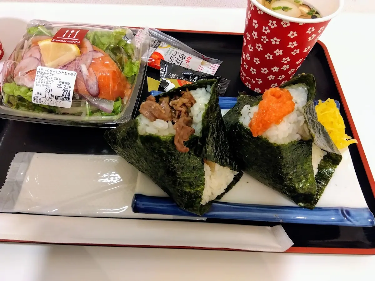 グルメマルシェ