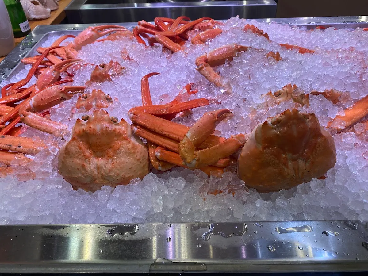 かに海鮮問屋 魚どん亭