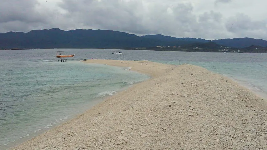 バラス島