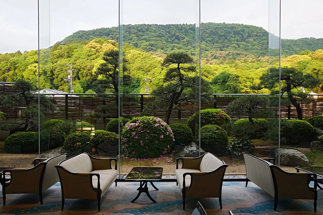 象頭山