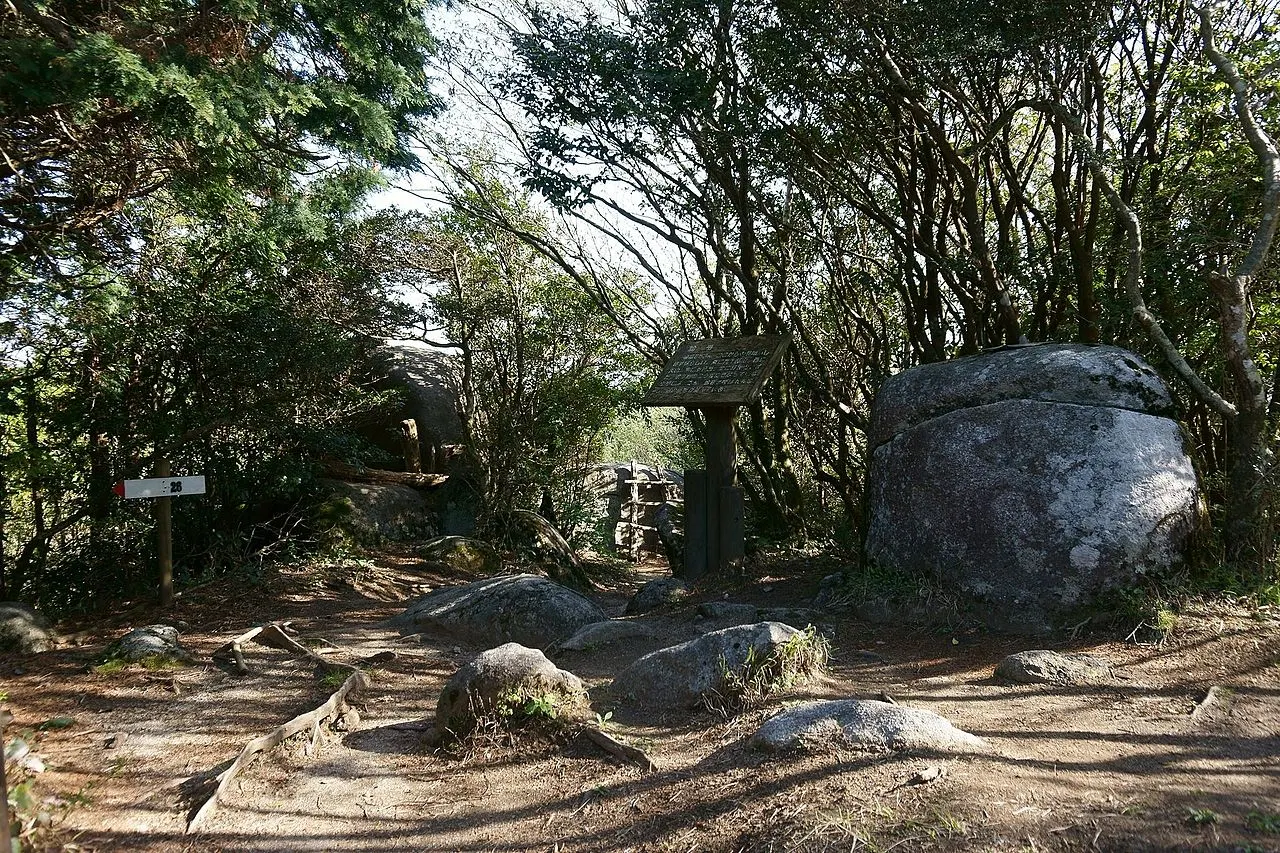 蛤岳