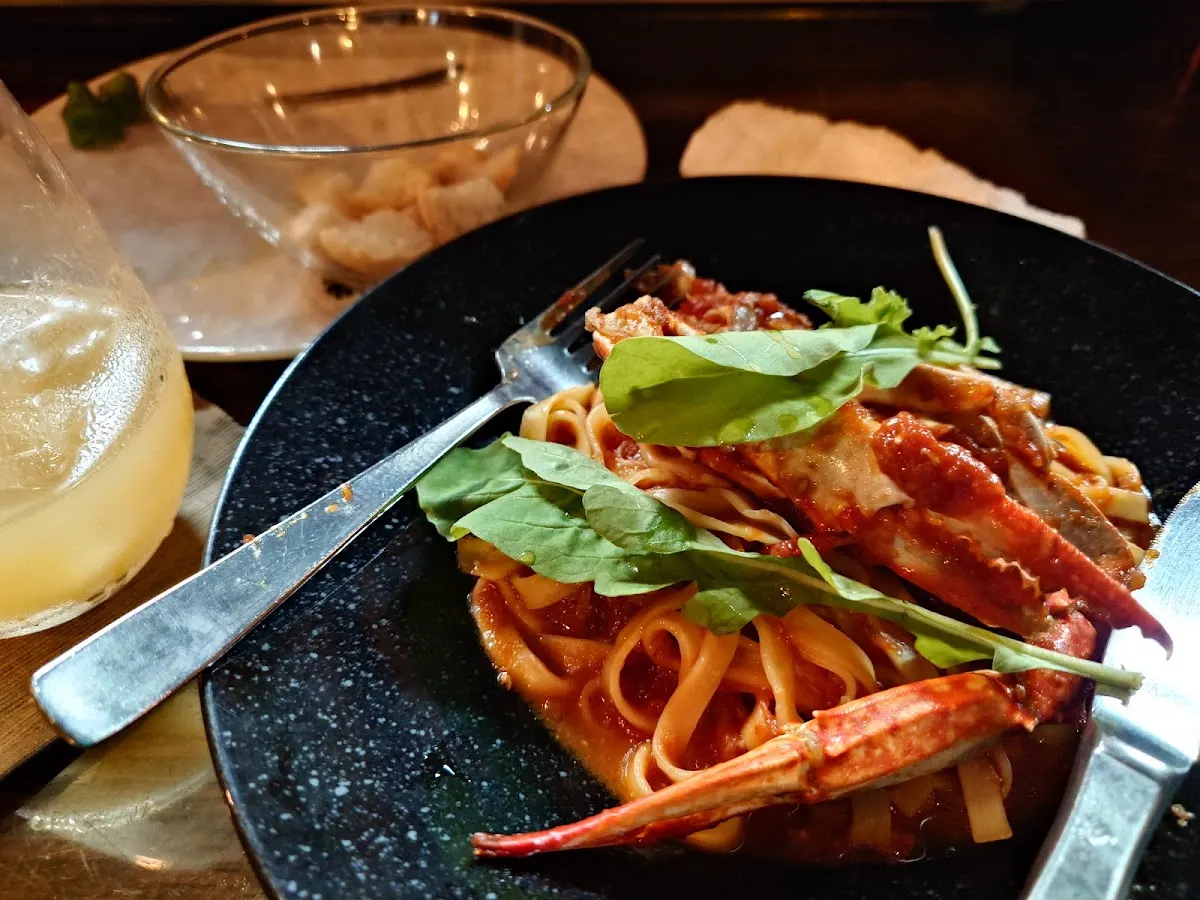 伊食酒房 穴
