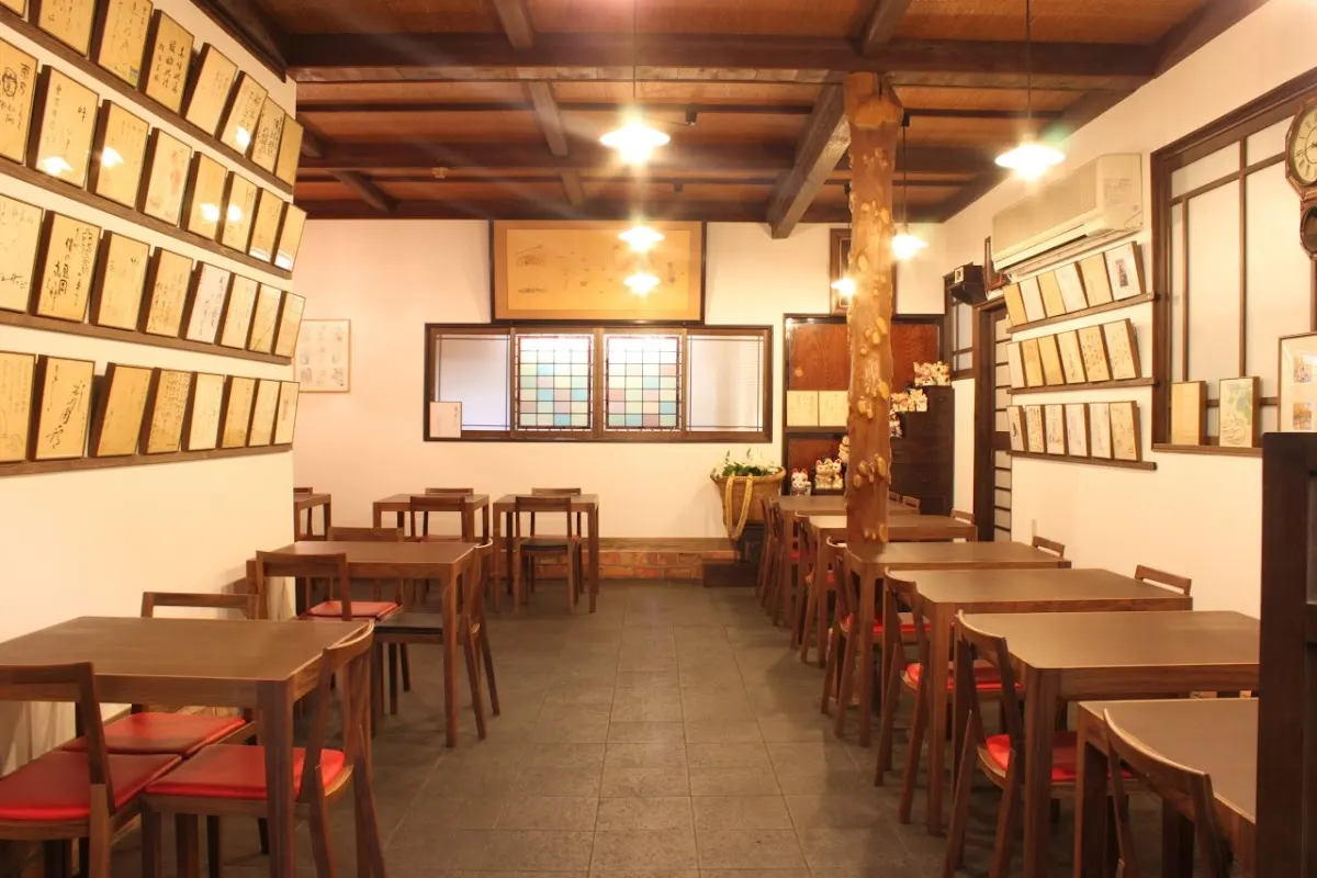 東家 本店(あずまや)