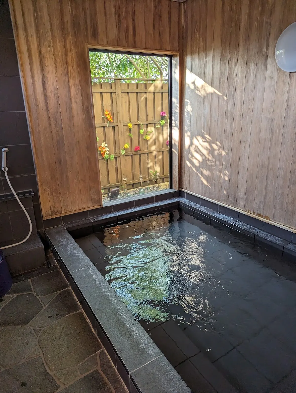 山水荘
