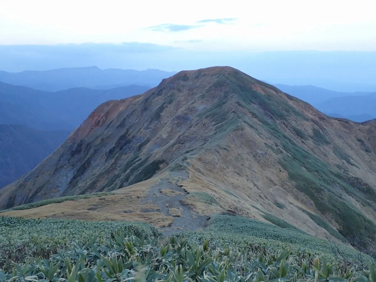 茂倉岳