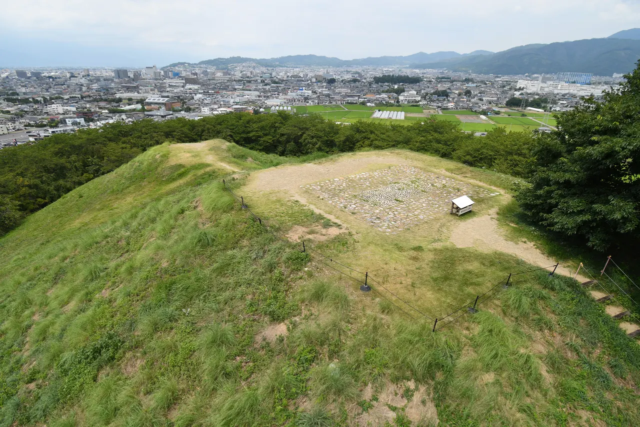 弘法山古墳