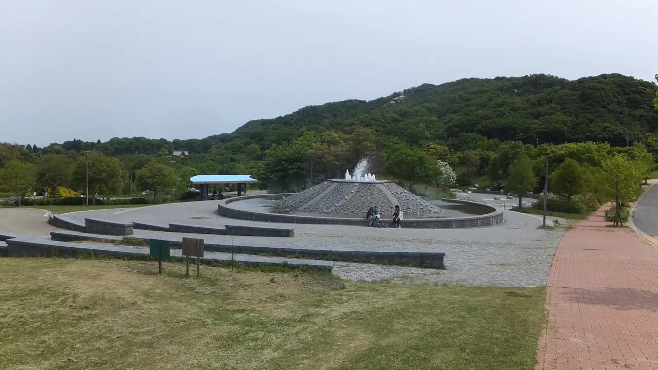 ニジゲンノモリ