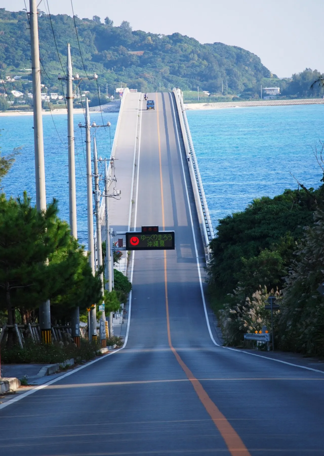 沖縄・夏の離島絶景ドライブモデルコース1泊2日｜古宇利島から美ら海へ