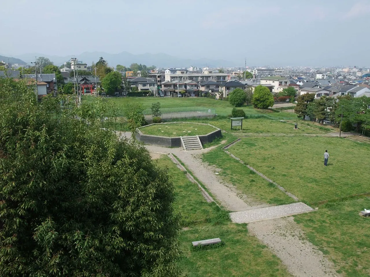 樫原廃寺跡