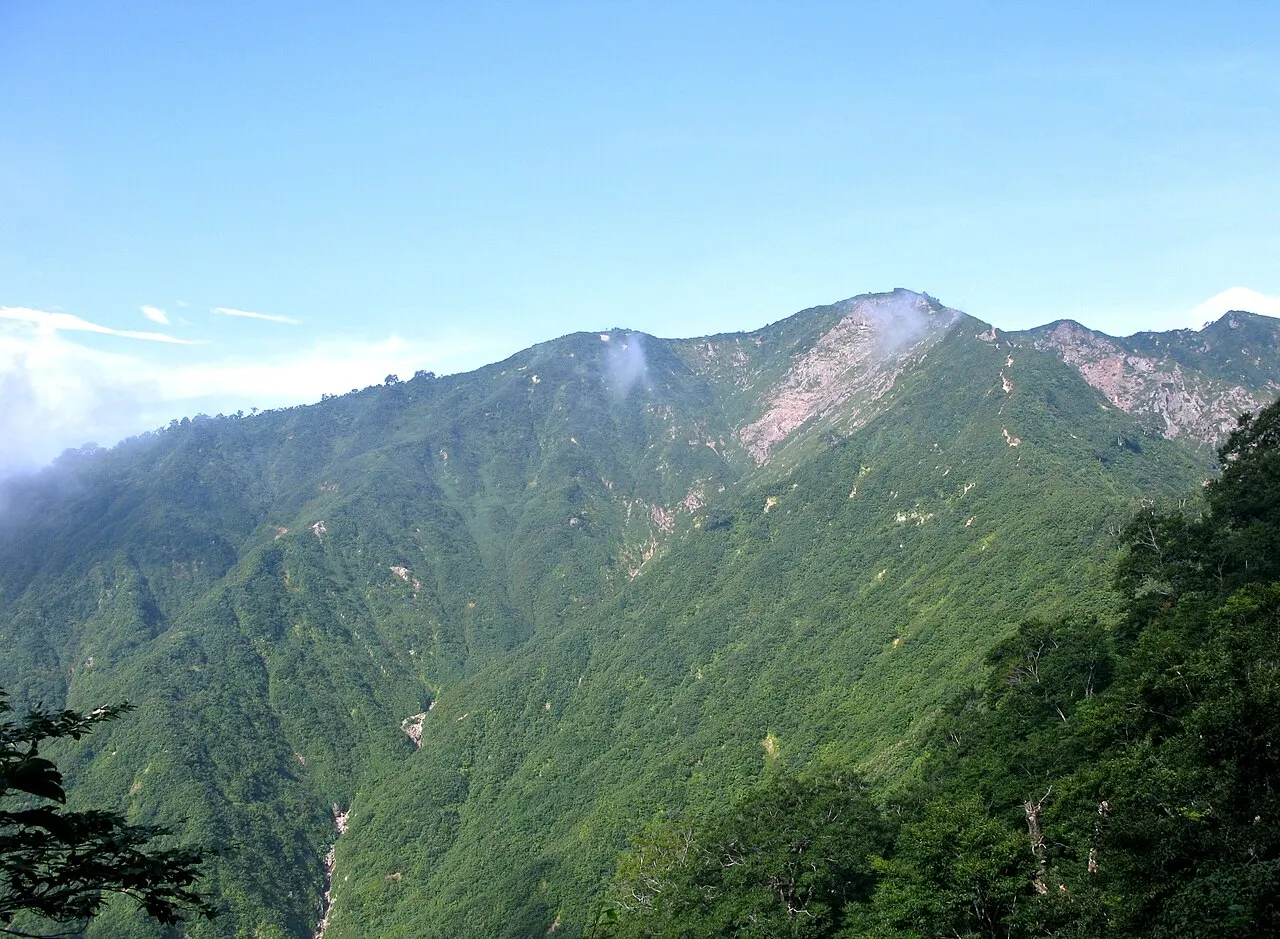 三国岳 (山形県・福島県・新潟県)