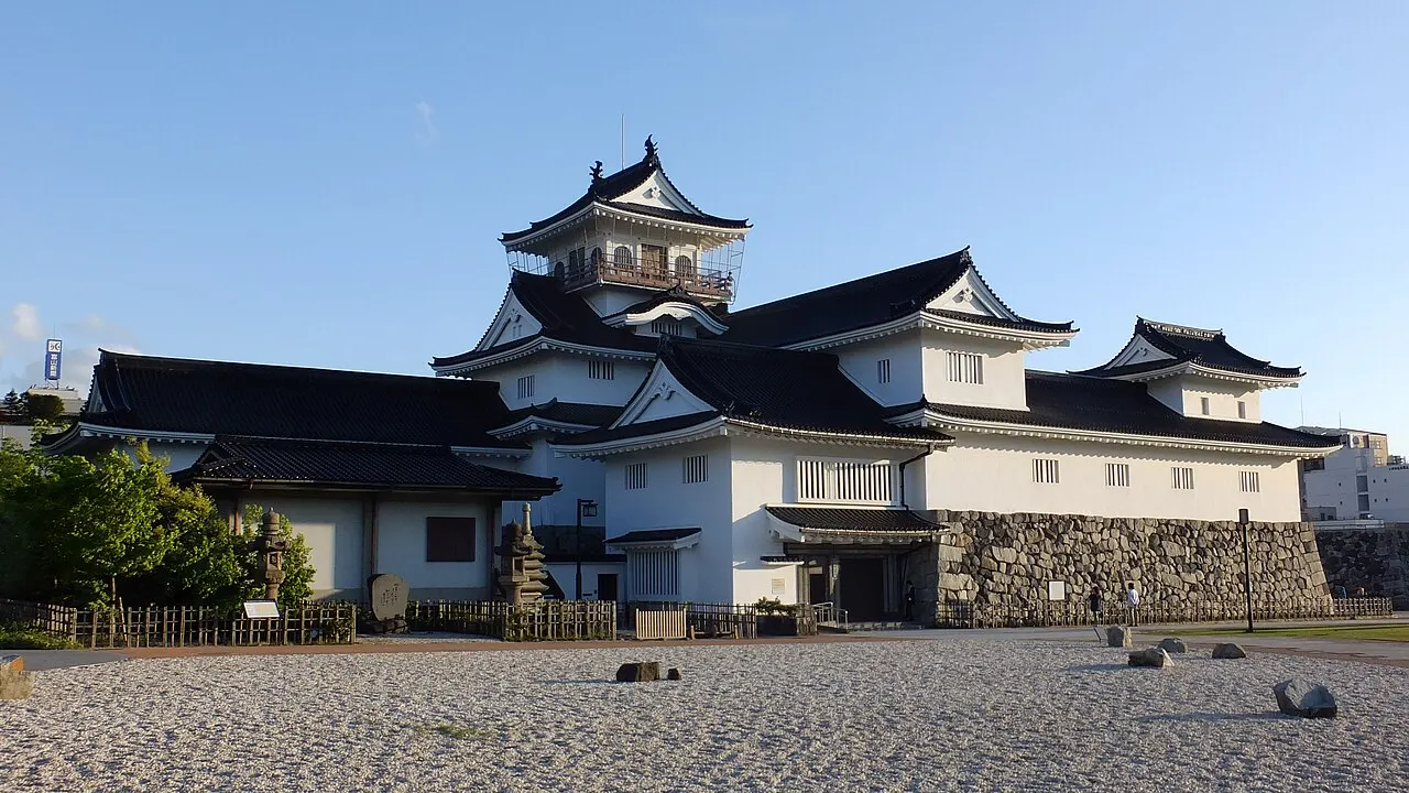 富山市を巡る1泊2日モデルコース：水辺と芸術、歴史の旅