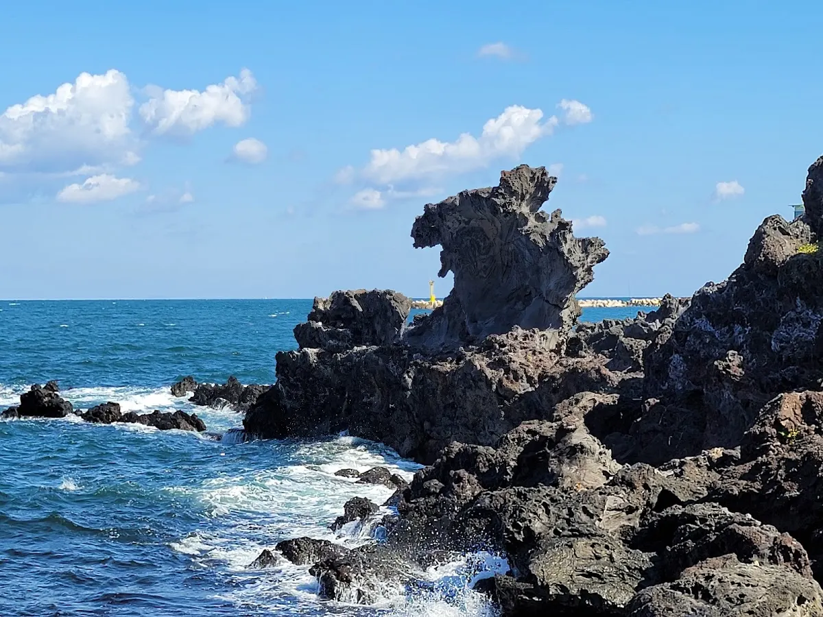 龍頭岩