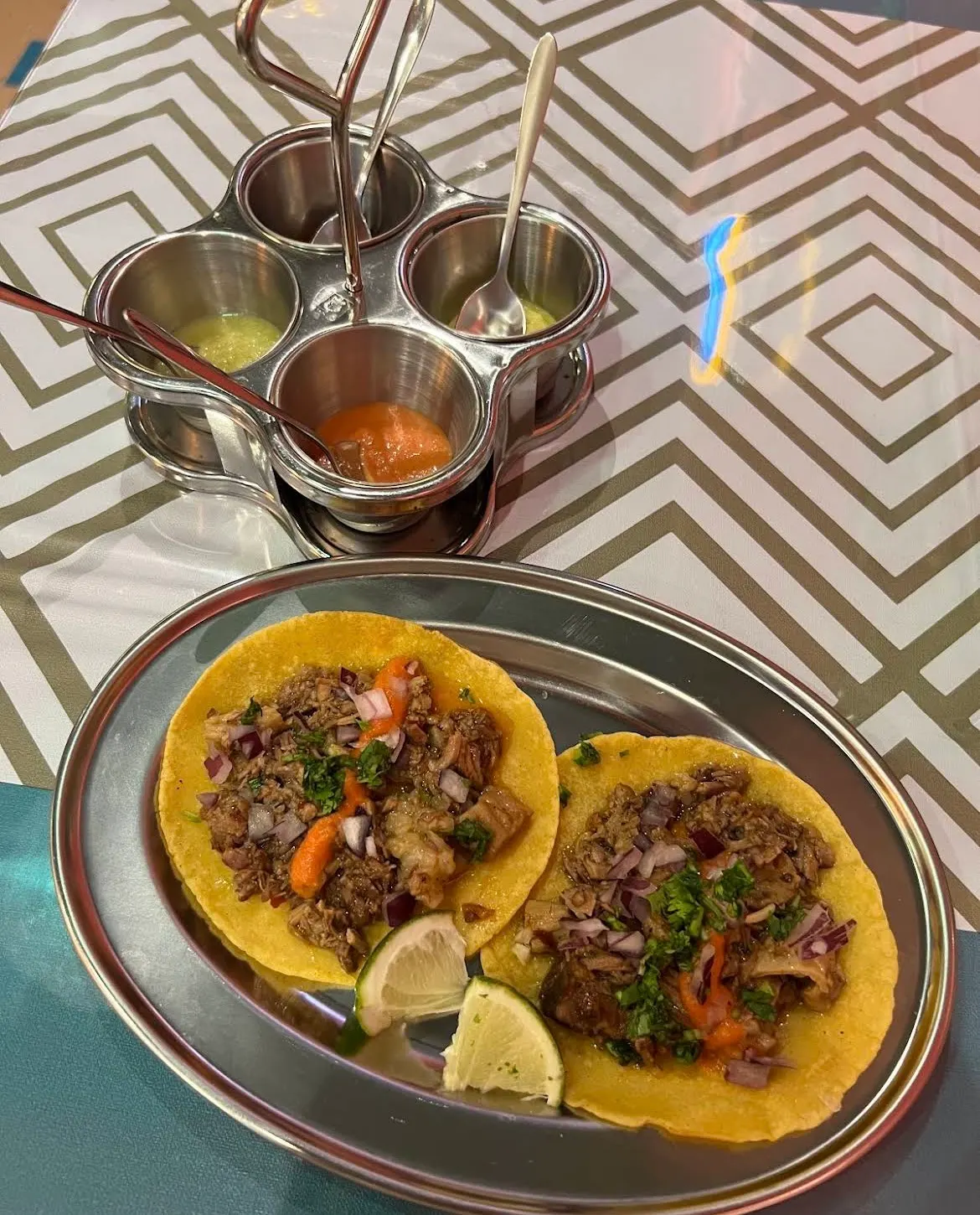 Mexican Ado Tacos メキシカン アド タコス