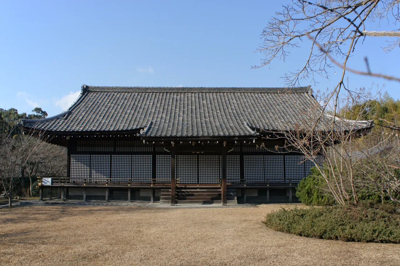 京都・皇族ゆかりの歴史ある門跡寺院で四季折々の庭園美を巡る1泊2日モデルコース