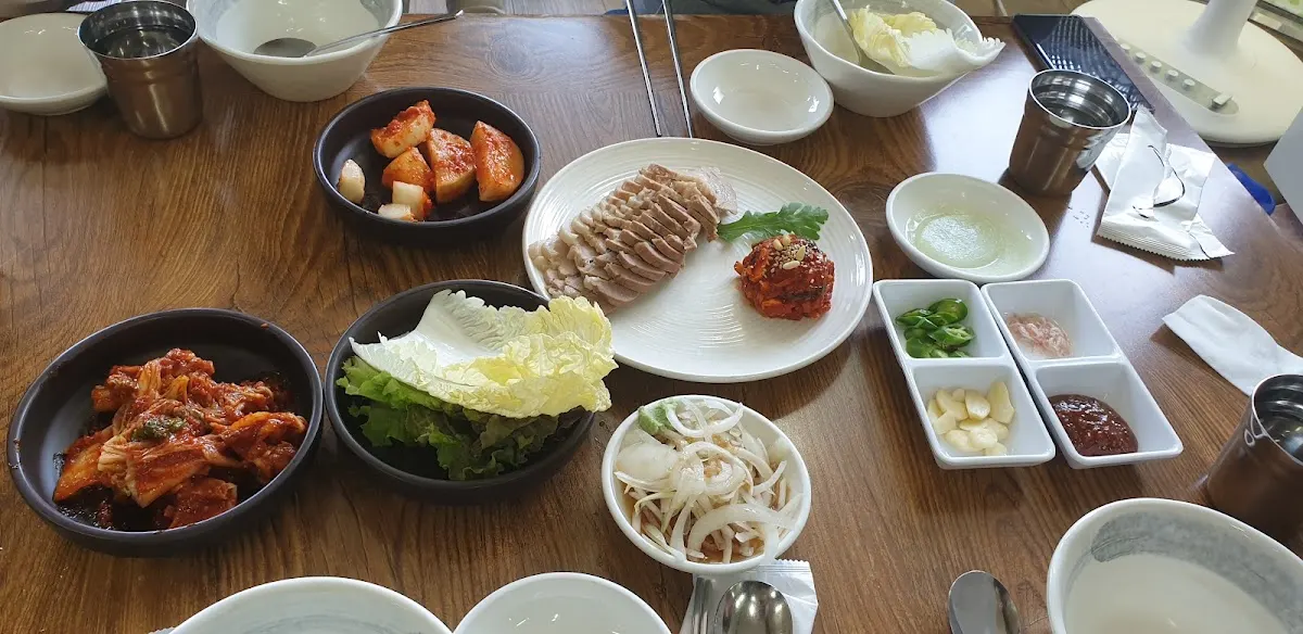 공원칼국수(コンウォンカルグクス)