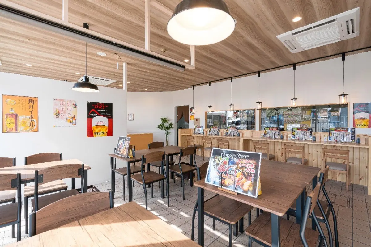 炭火やきとり とりちゃん 八日市店