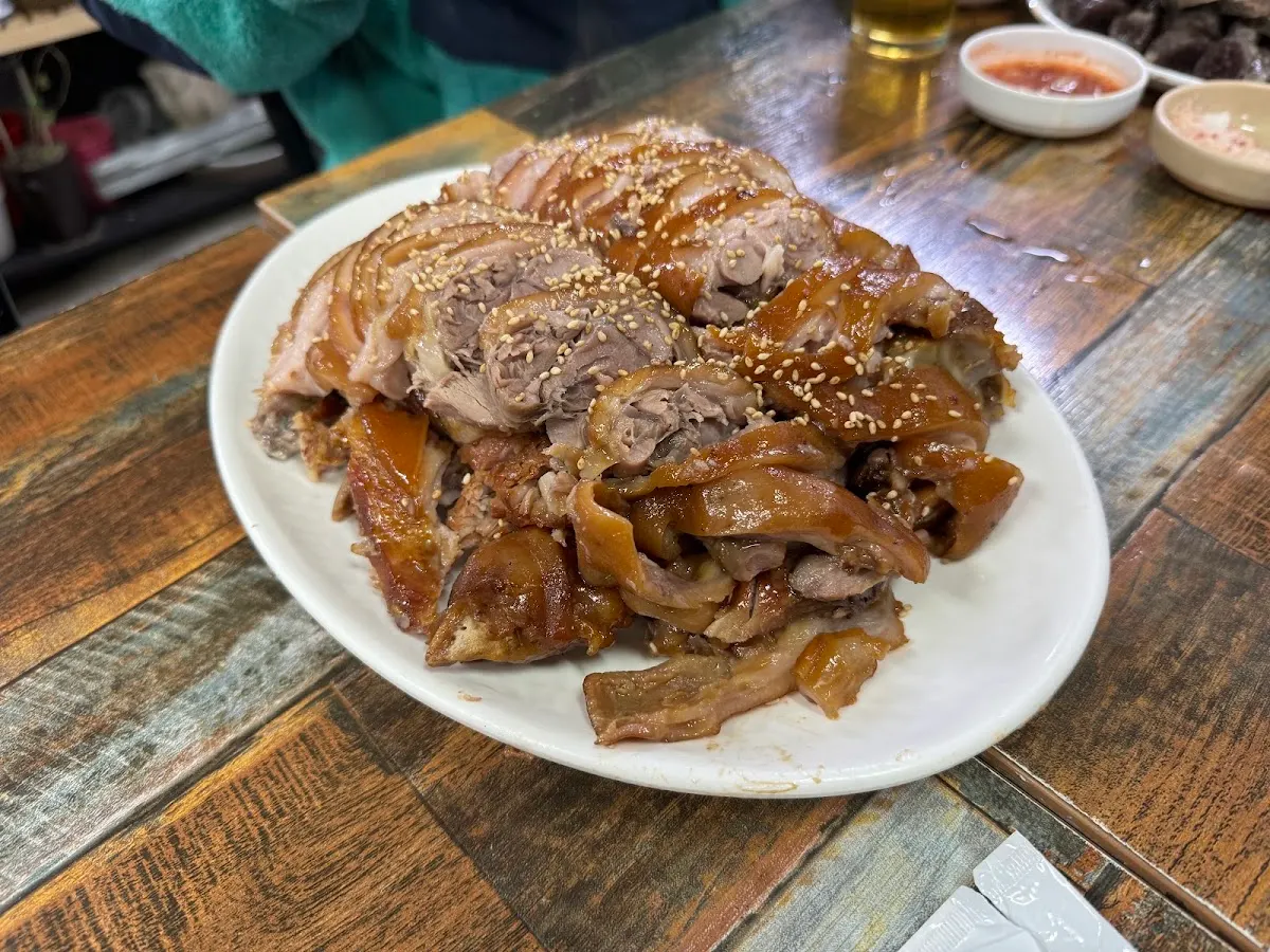 공덕동 족발골목(コンダクトン チョッパルコルモク)