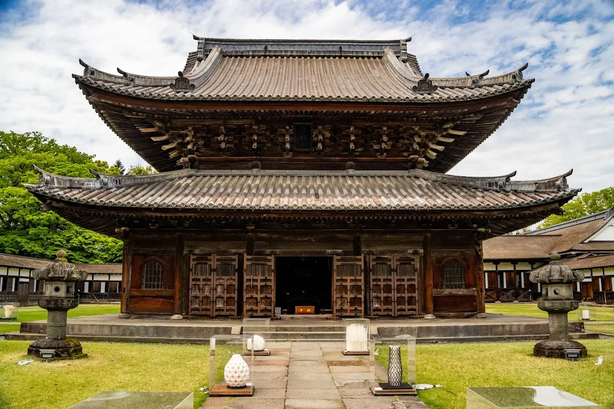 高岡・氷見で歴史と寺社を巡る2泊3日モデルコース