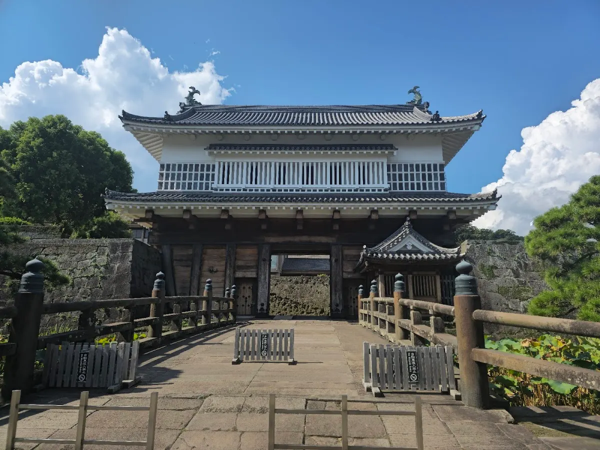 鶴丸城跡
