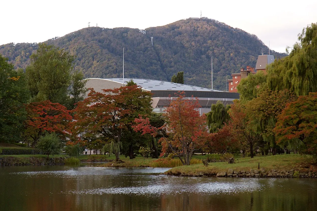 藻岩山
