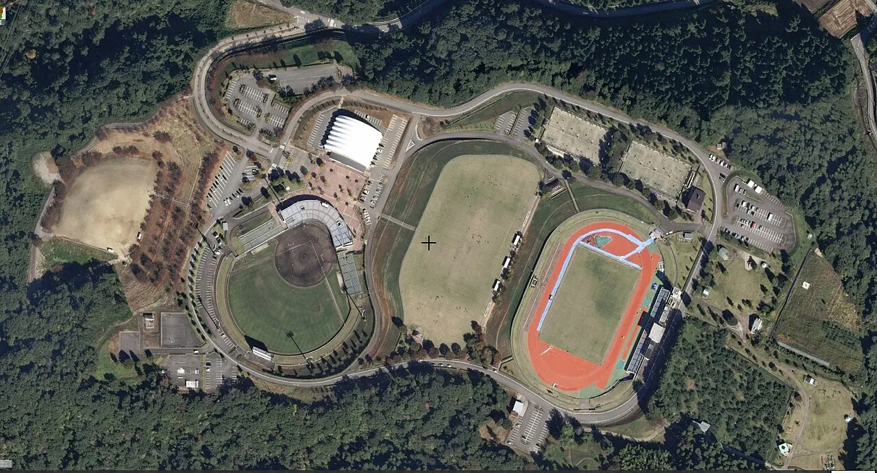 魚津市桃山運動公園