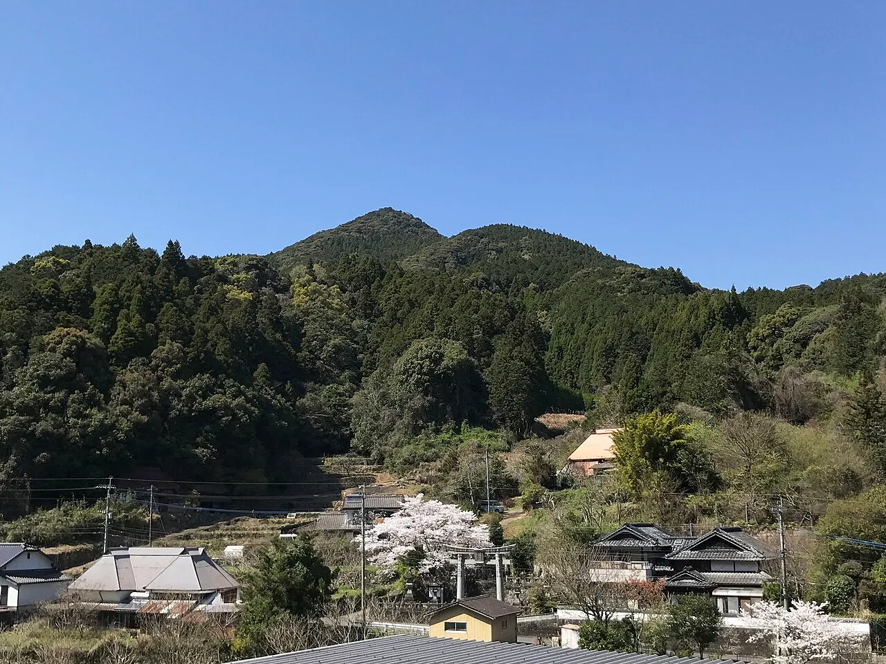 唐泉山