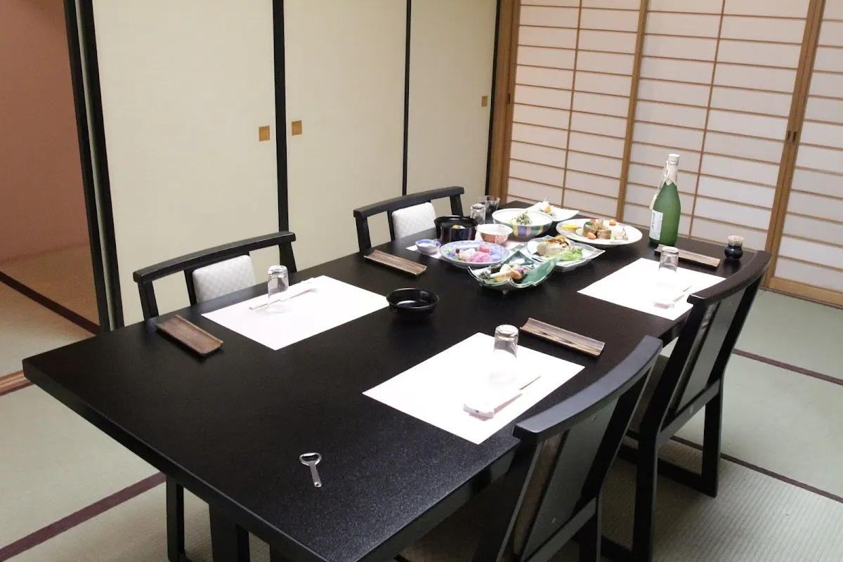 日本料理花よし