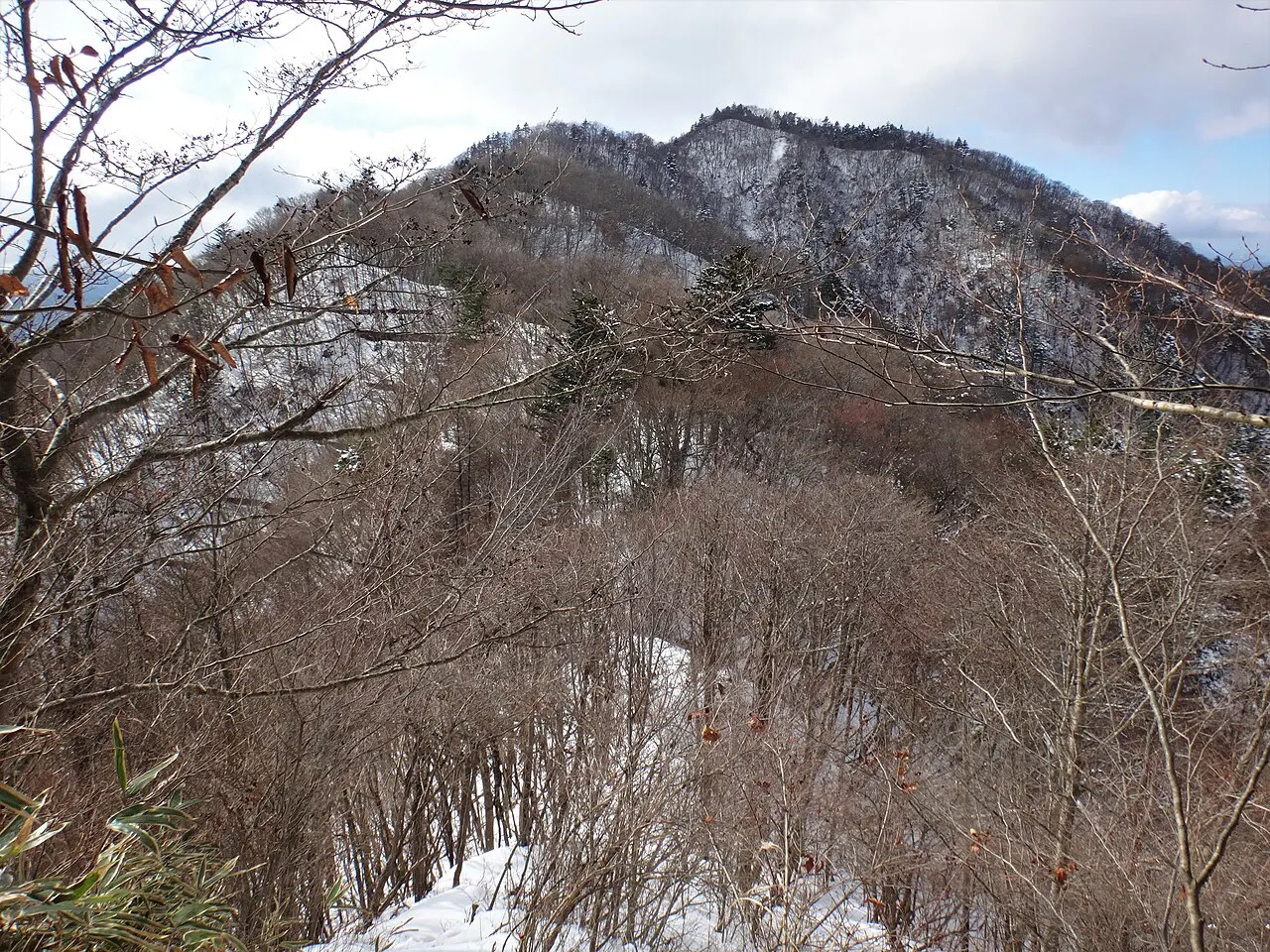 石割山