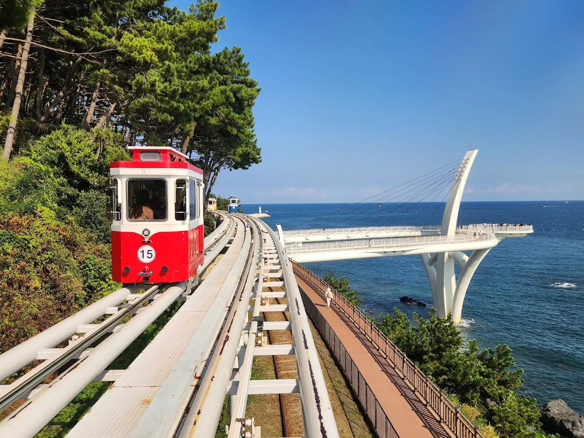 海雲台ブルーラインパーク(海辺列車・スカイカプセル)
