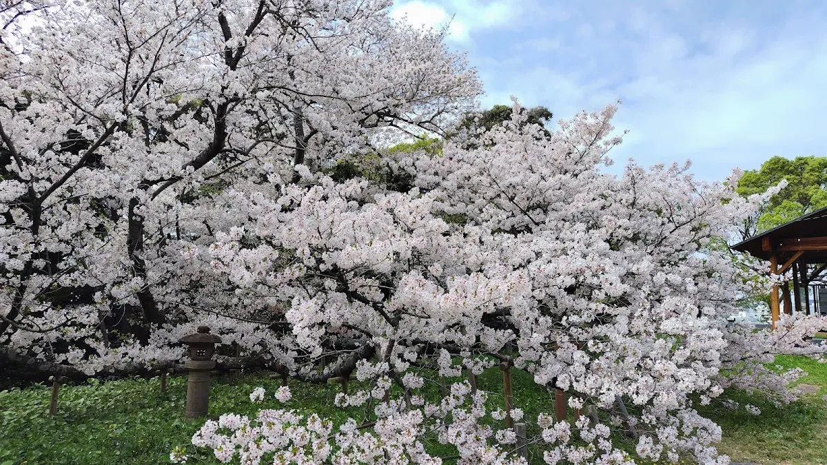 名島城址公園