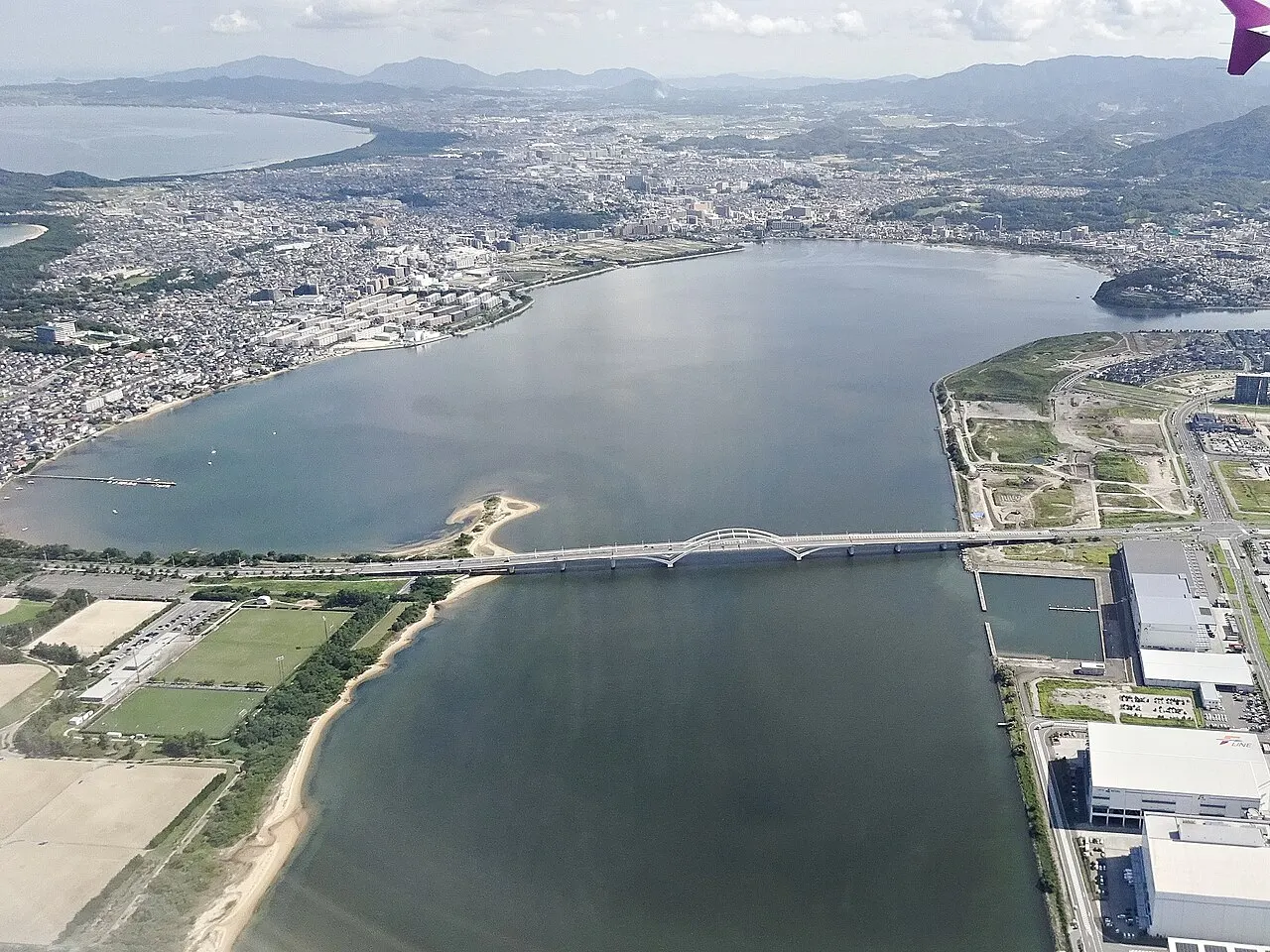 海の中道大橋