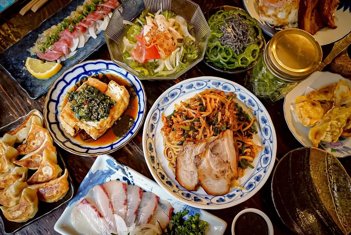 餃子 ゆでタン ANTONIO