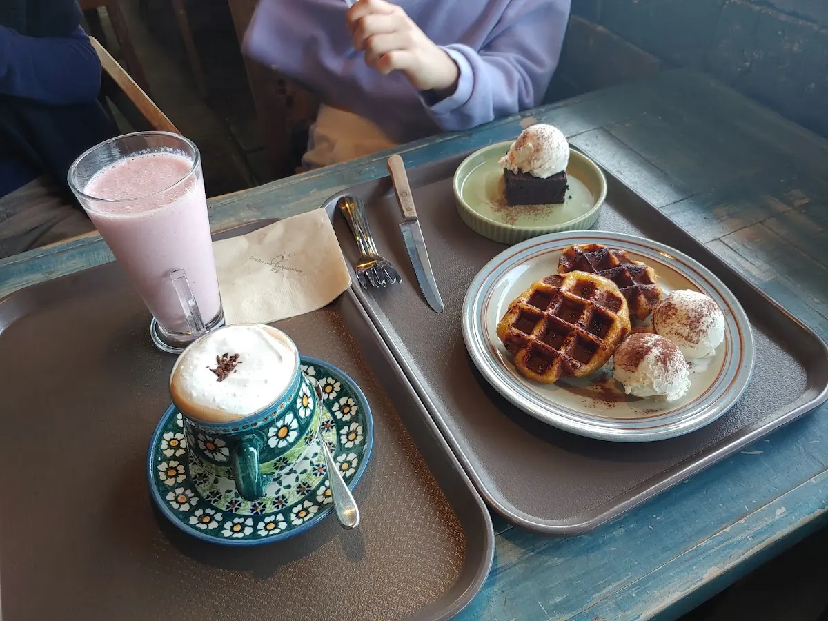 바람벽에흰당나귀(White Donkey Cafe)