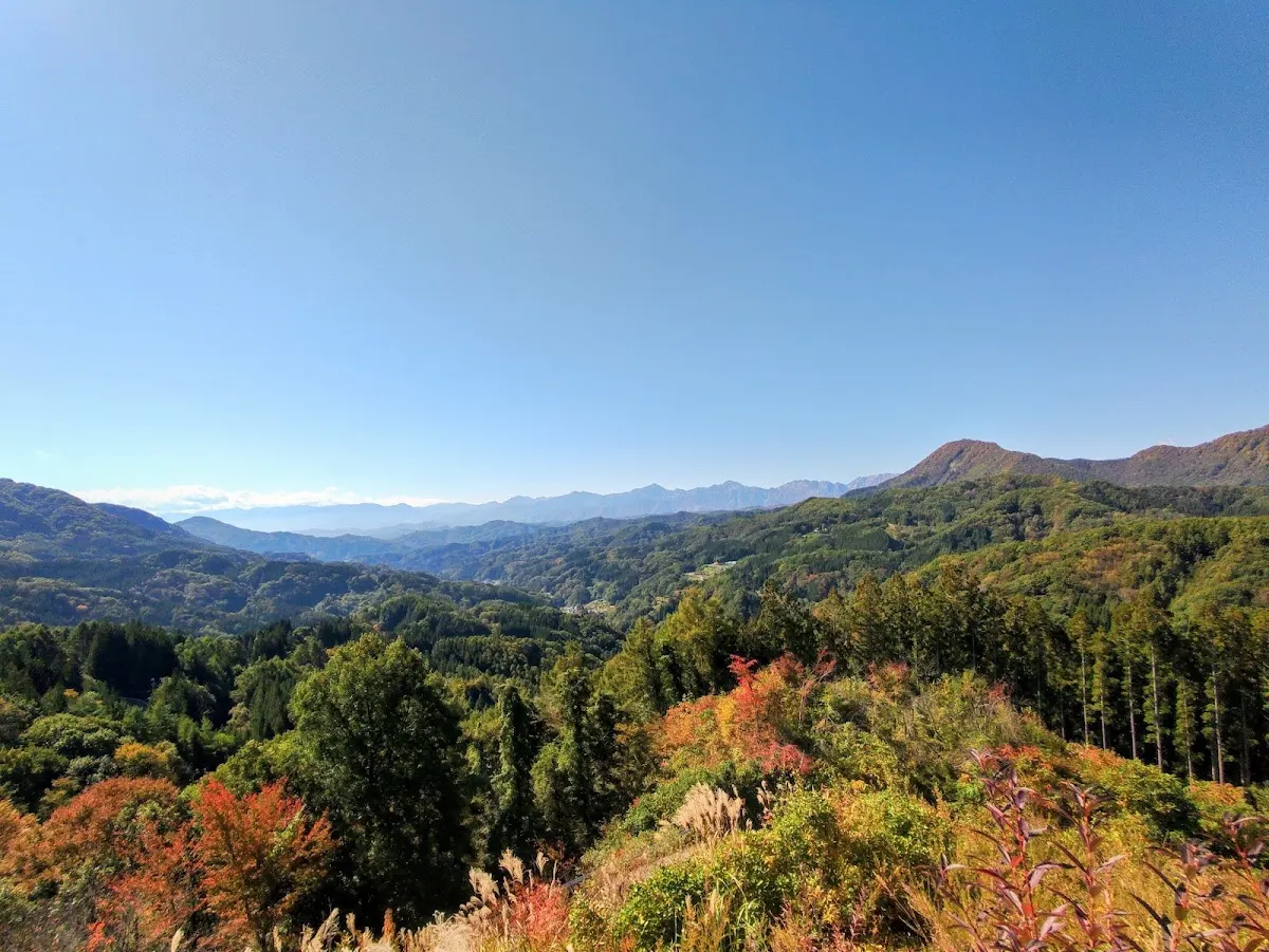 長野・紅葉と戸隠連峰が織りなす大パノラマを巡る1泊2日モデルコース