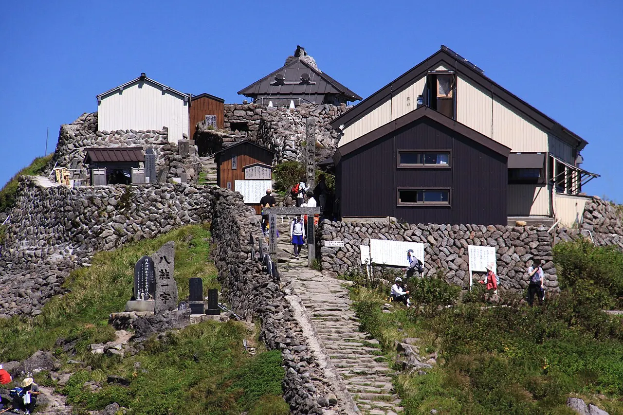 山形の絶景と自然を満喫！1泊2日で巡る出羽三山・月山モデルコース