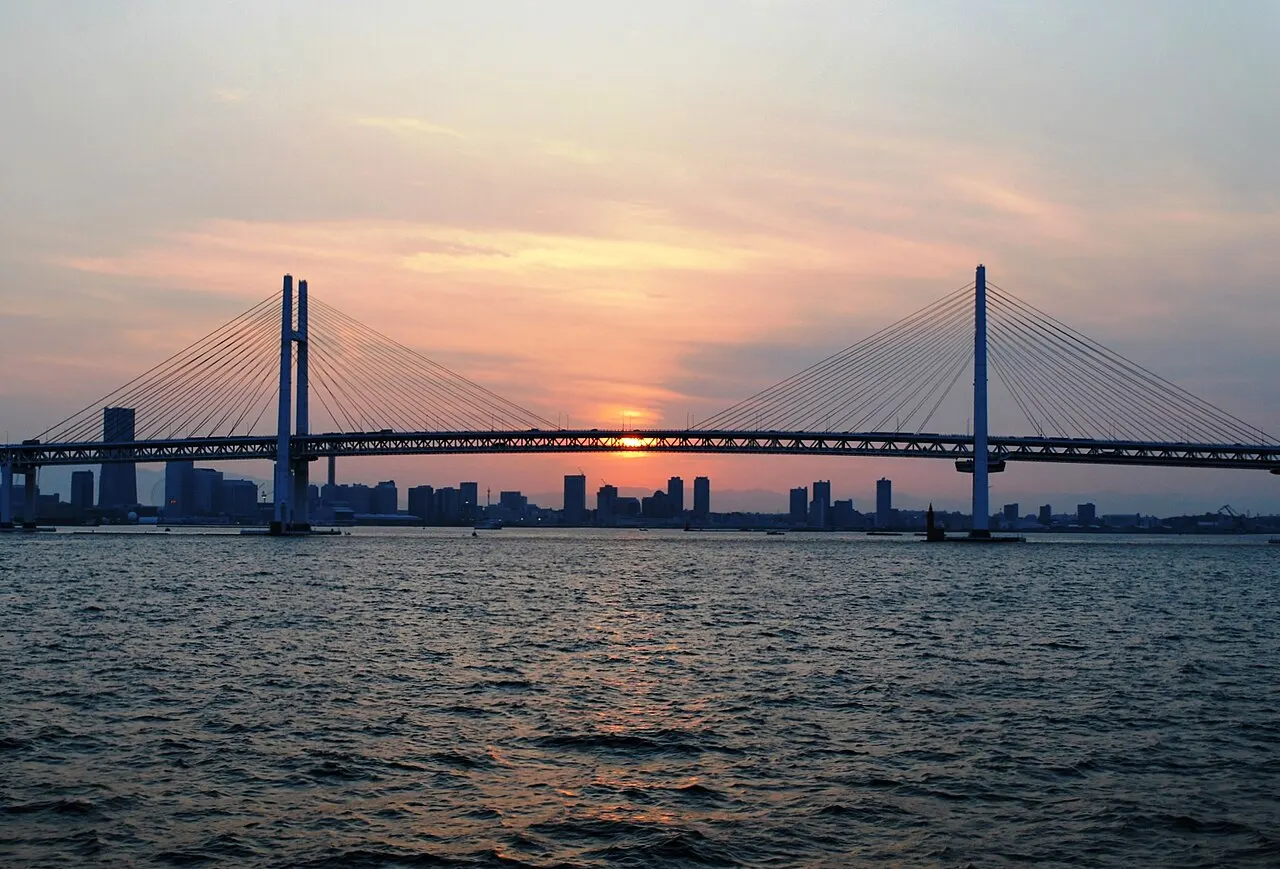 横浜ベイブリッジ