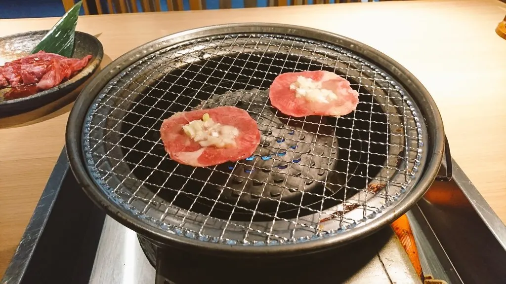 焼肉 でん 新宮店
