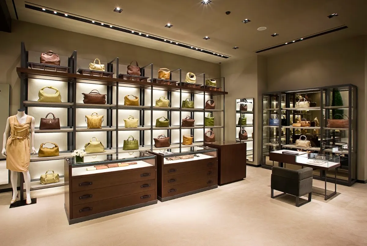 BOTTEGA VENETA（ボッテガヴェネタ）・新世界百貨店センタムシティ店