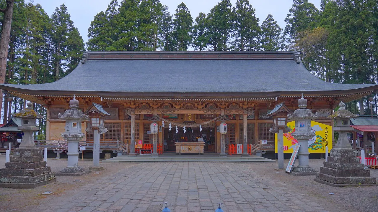 櫛引八幡宮