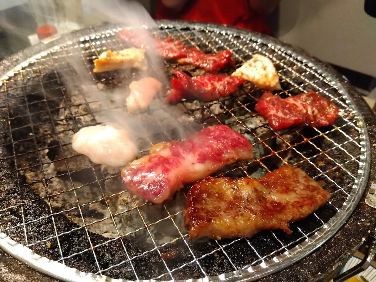 炭火焼肉 朱里
