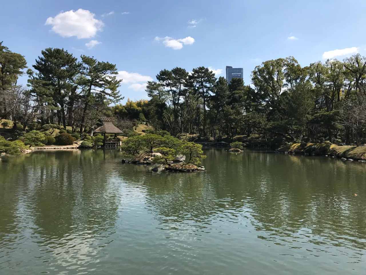 広島・広島市内の庭園で一足早い秋の気配を感じる日帰りモデルコース