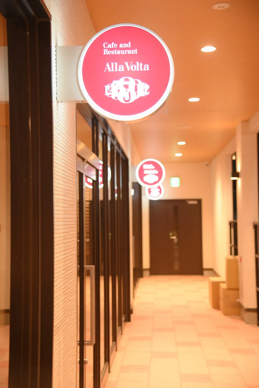 Cafe and Restaurant Alla Volta アラボルタ