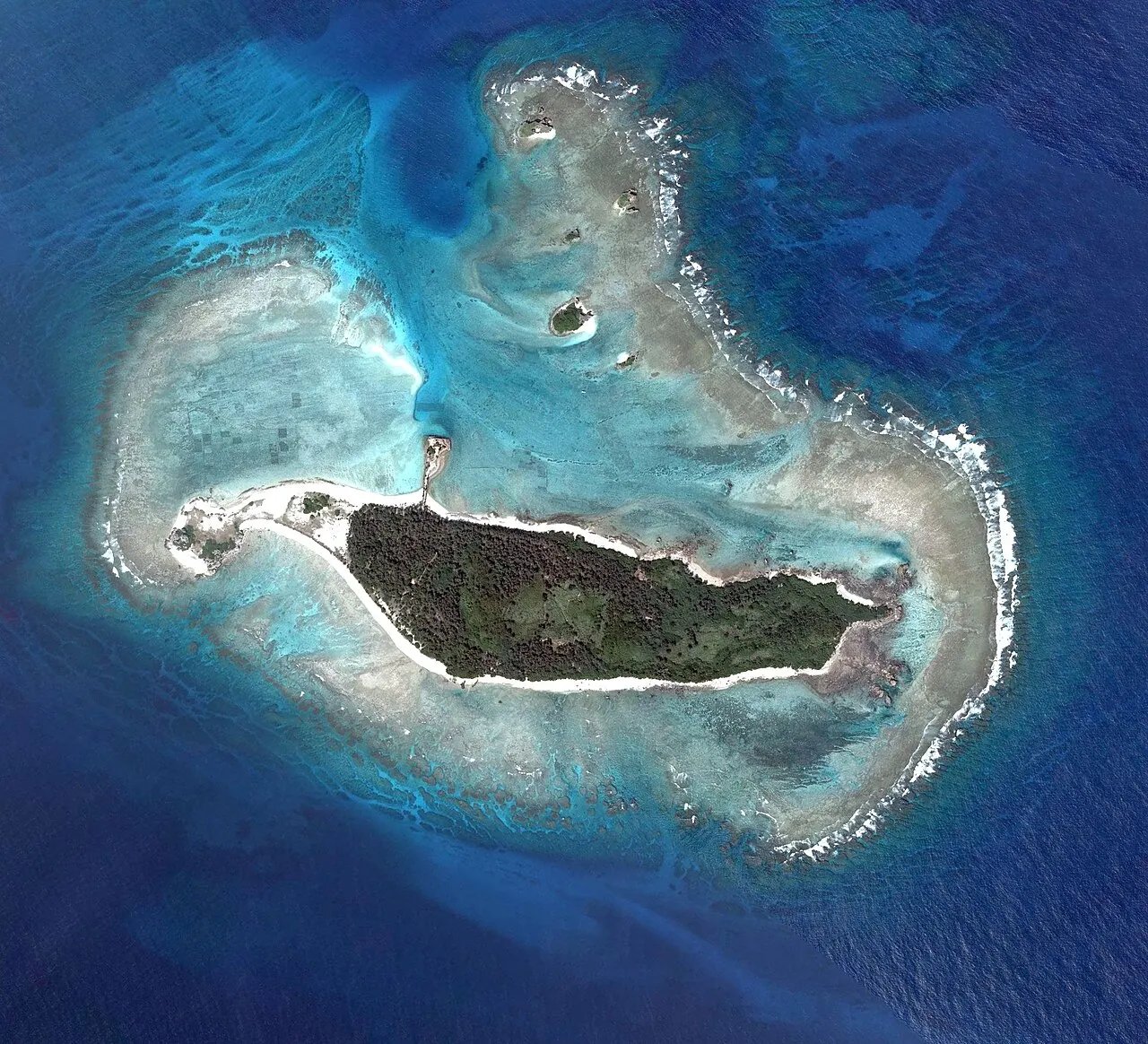 具志川島