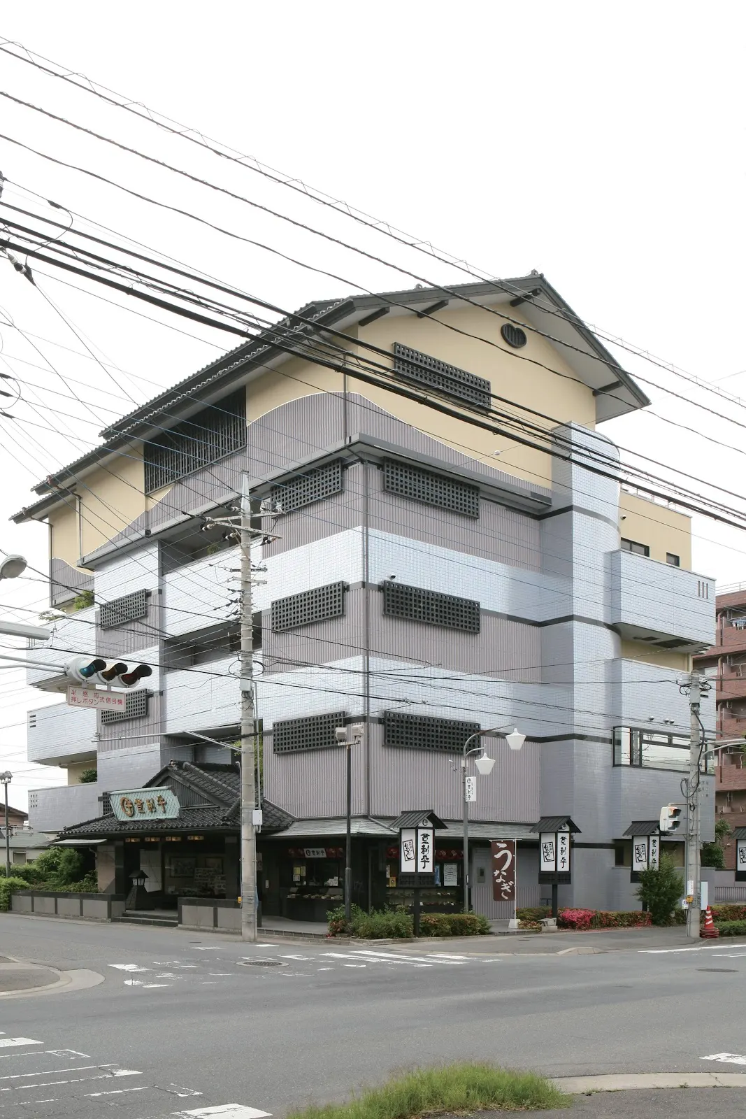 登利平 本店