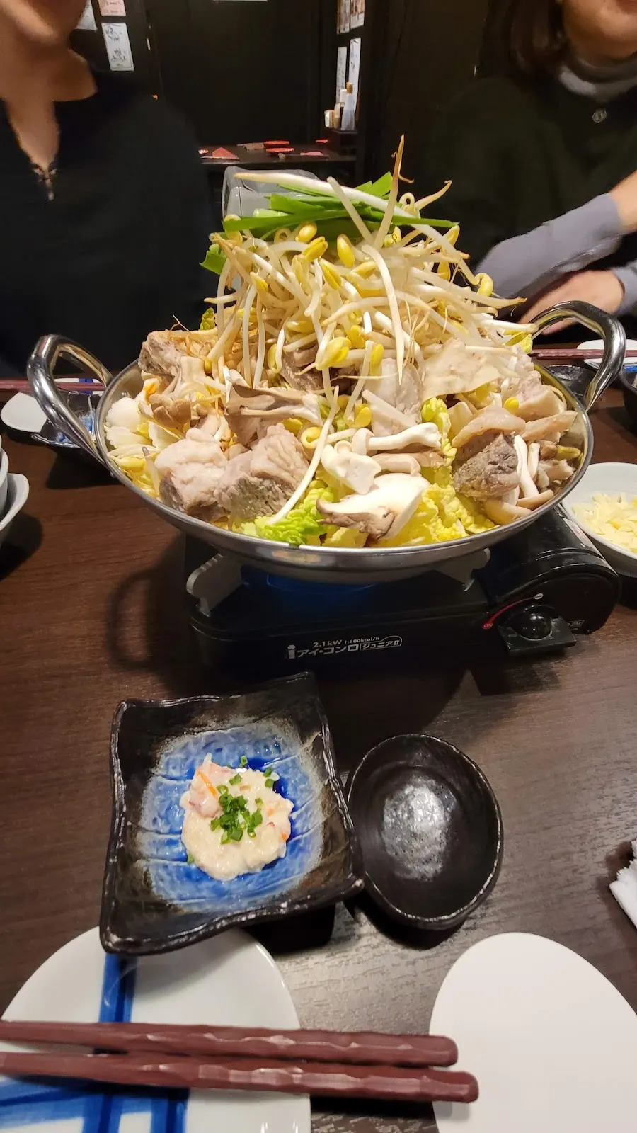 居酒屋 やつで